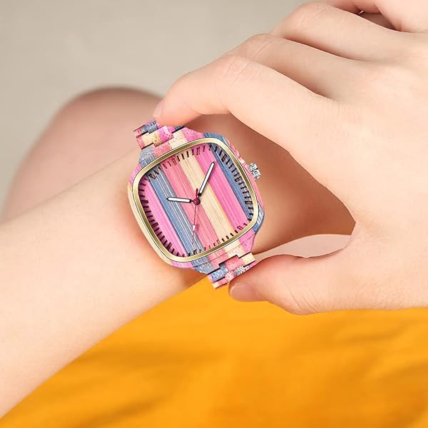 Womens Wooden Watch with All Wood Strap Analog Classic Design Colorful Bamboo Ladies Watches for Women, Couples Q1060